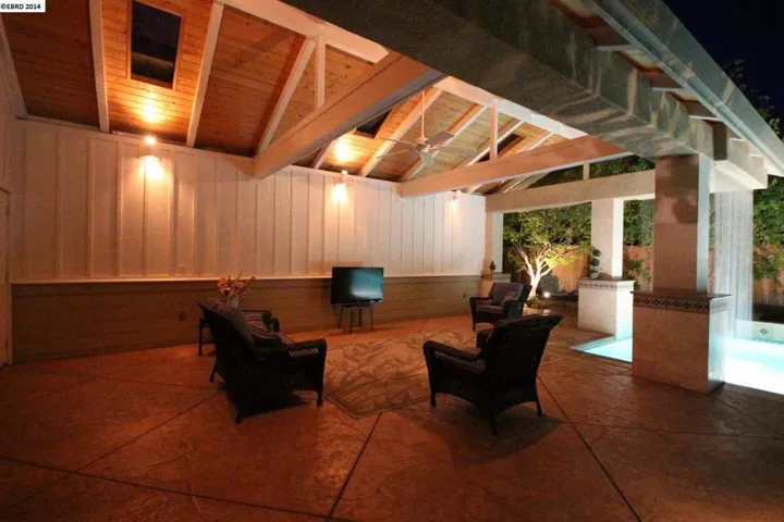 1086 Mill Creek Way, Brentwood, California 94513-5811
