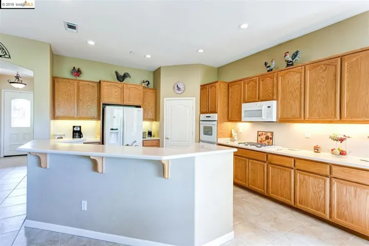 932 Suntan Lane, Brentwood, California 94513-5978