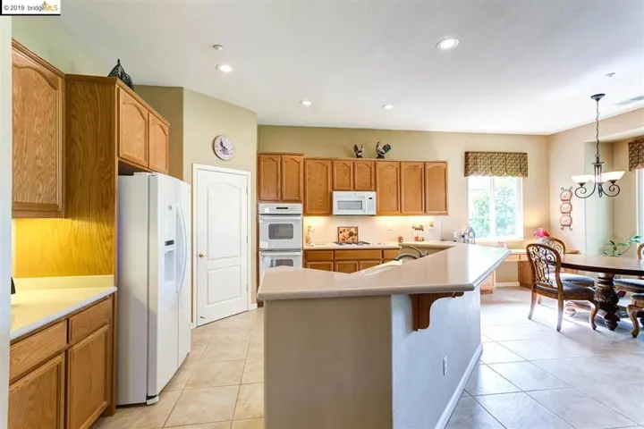 932 Suntan Lane, Brentwood, California 94513-5978
