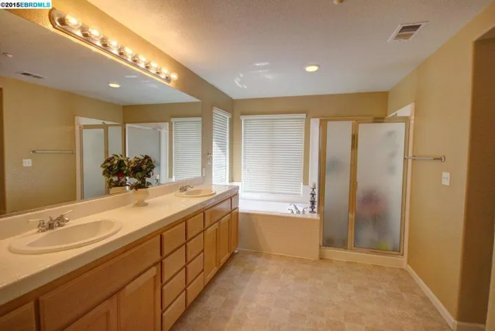 2802 Abbeydale Court, Brentwood, California 94513
