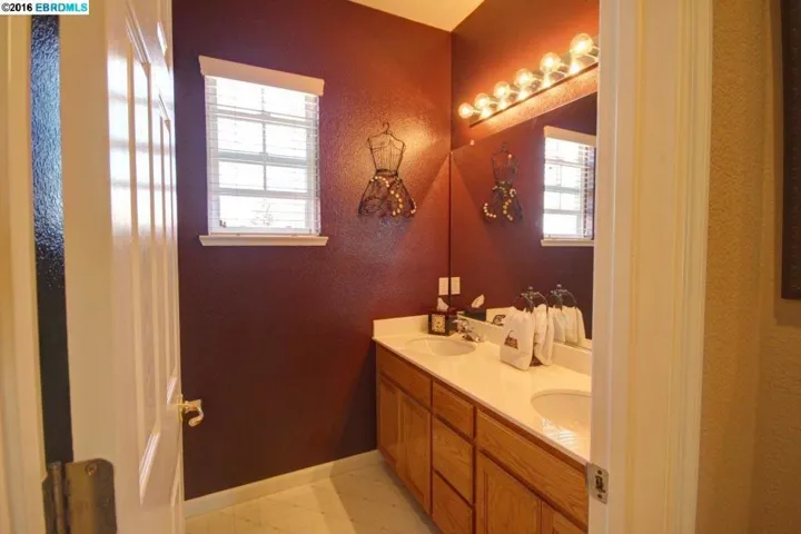 1226 Exeter Way, Brentwood, California 94513