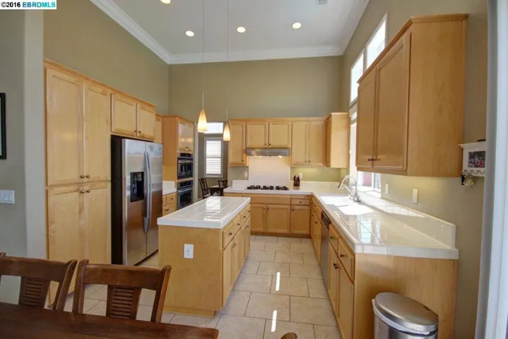 515 Lakeview Drive, Brentwood, California 94513