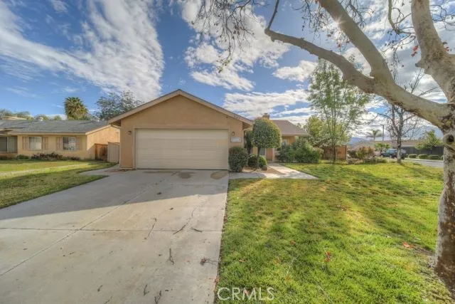 25112 Sansome Street, Hemet, California 92544