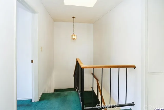 18319 Collins Street 16, Tarzana, California 91356