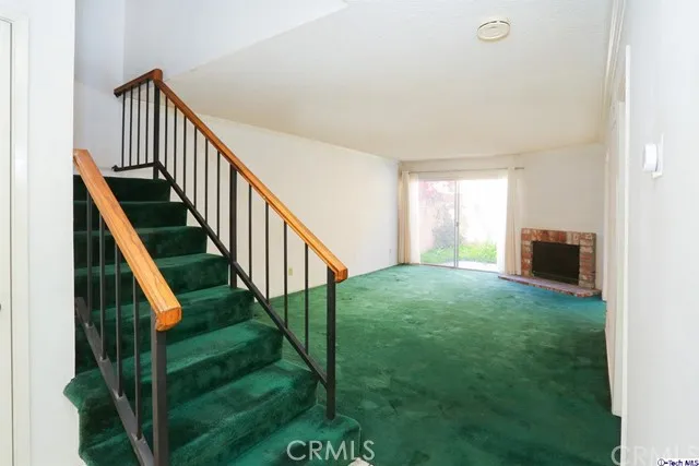 18319 Collins Street 16, Tarzana, California 91356