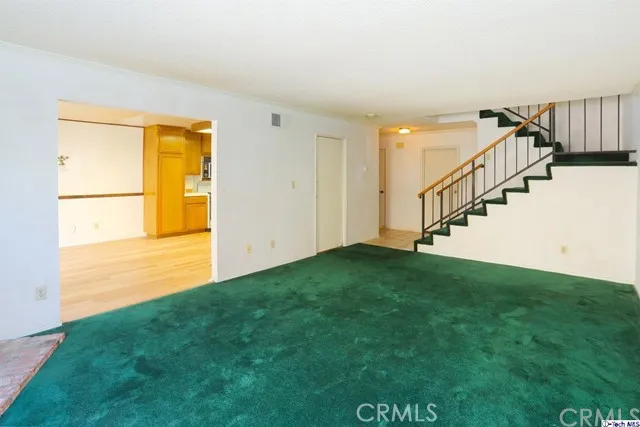 18319 Collins Street 16, Tarzana, California 91356