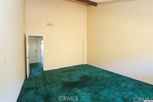 18319 Collins Street 16, Tarzana, California 91356