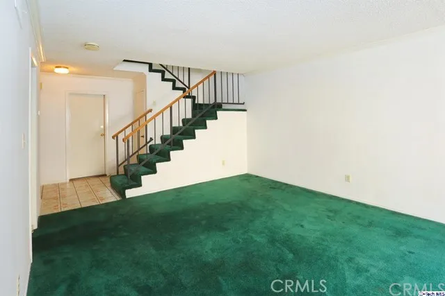 18319 Collins Street 16, Tarzana, California 91356