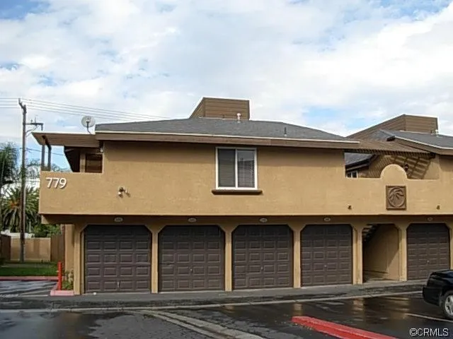 779 Gianni Drive 105, Corona, California 92879