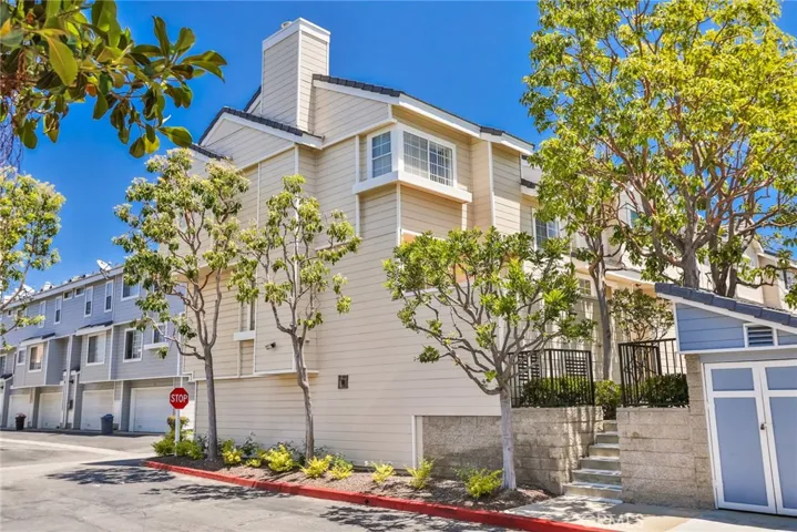 2800 Plaza Del Amo 1, Torrance, California 90503
