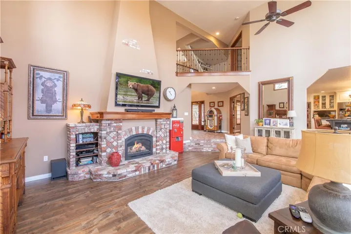 41324 Condor Drive, Big Bear, California 92315