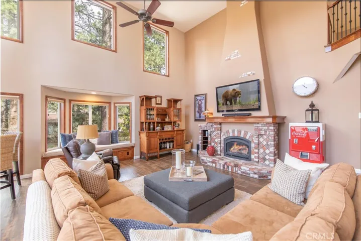 41324 Condor Drive, Big Bear, California 92315