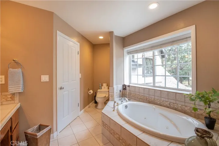 41324 Condor Drive, Big Bear, California 92315