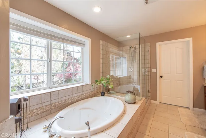 41324 Condor Drive, Big Bear, California 92315