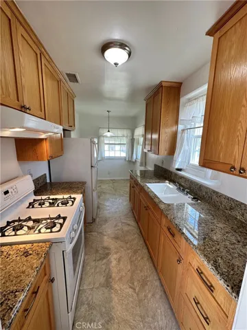 9813 S 3rd Avenue, Inglewood, California 90305