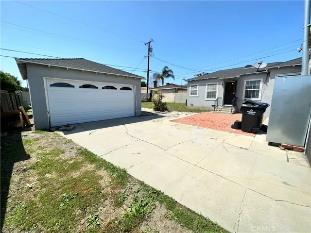 9813 S 3rd Avenue, Inglewood, California 90305