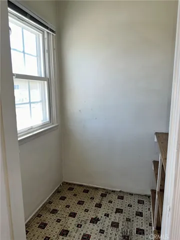 9813 S 3rd Avenue, Inglewood, California 90305