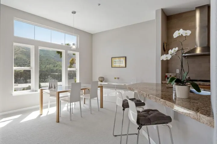 122 Kestrel Court, Brisbane, California 94005
