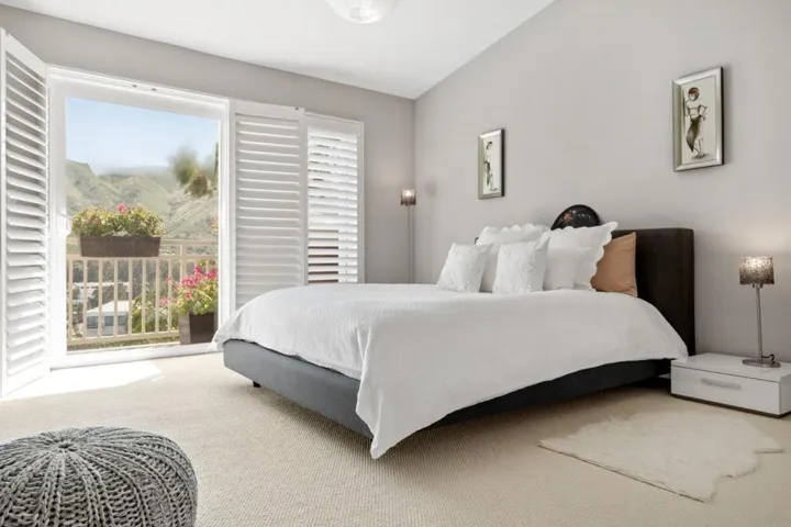 122 Kestrel Court, Brisbane, California 94005