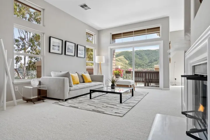 122 Kestrel Court, Brisbane, California 94005