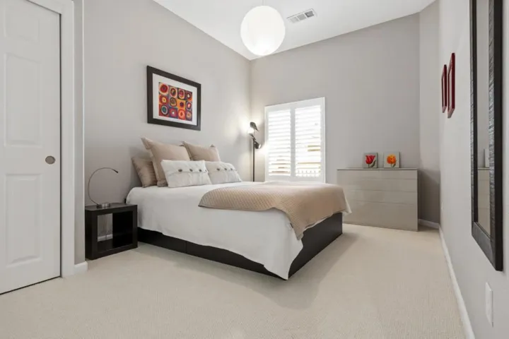 122 Kestrel Court, Brisbane, California 94005