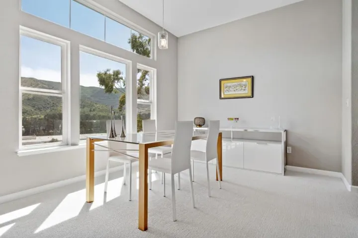 122 Kestrel Court, Brisbane, California 94005