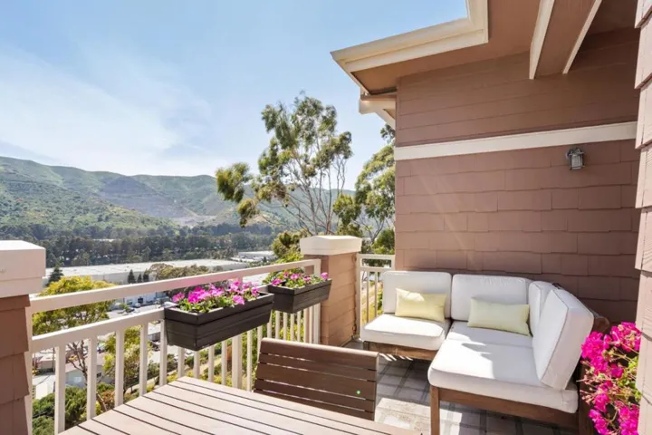 122 Kestrel Court, Brisbane, California 94005