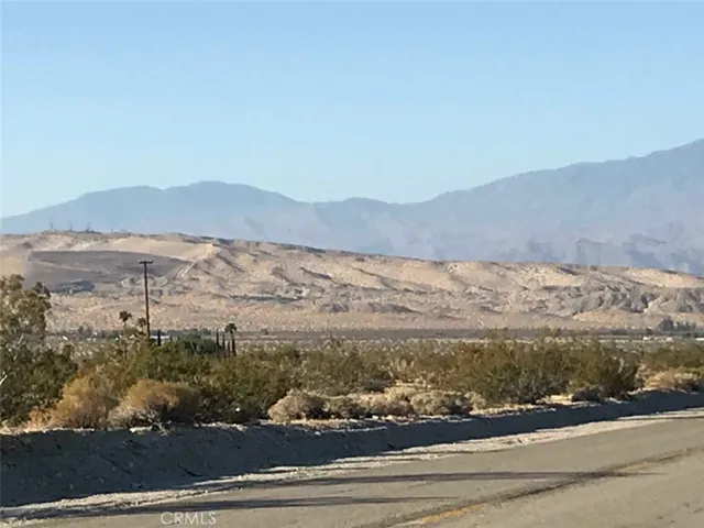 Desert Edge...Perfect for your Desert Rancho!
Facing on Long Canyon and surrounded by other fabulous estate homes.