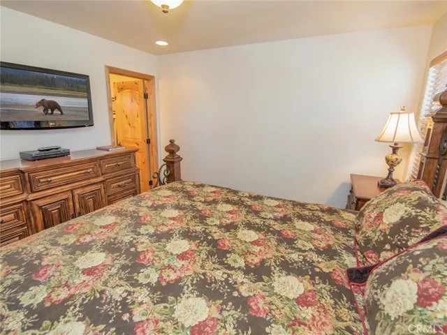 1190 Club View Drive, Big Bear, California 92315