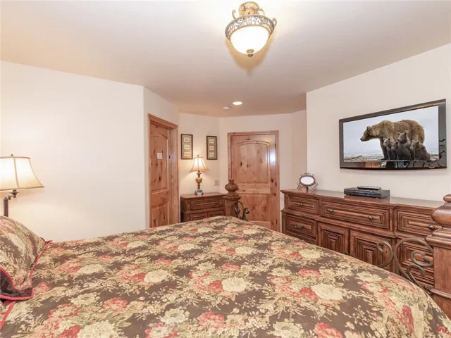 1190 Club View Drive, Big Bear, California 92315