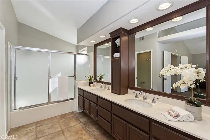29280 Silverfern Place, Highland, California 92346
