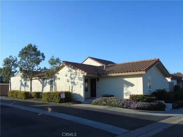 17 Orchard, Irvine, California 92618