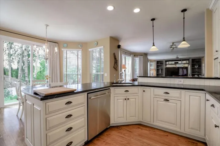 111 Kirkorian Court, Scotts Valley, California 95066