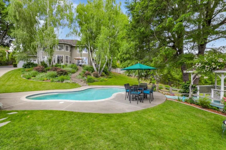 111 Kirkorian Court, Scotts Valley, California 95066