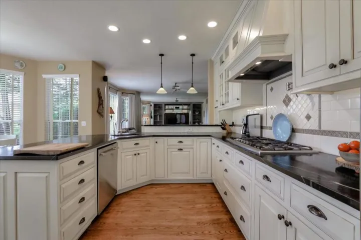 111 Kirkorian Court, Scotts Valley, California 95066