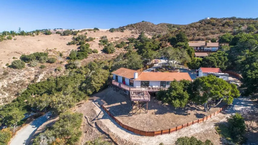 225 San Benancio Road, Salinas, California 93908