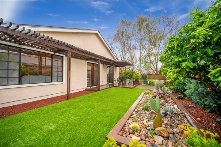 830 Columbine Court, San Luis Obispo, California 93401