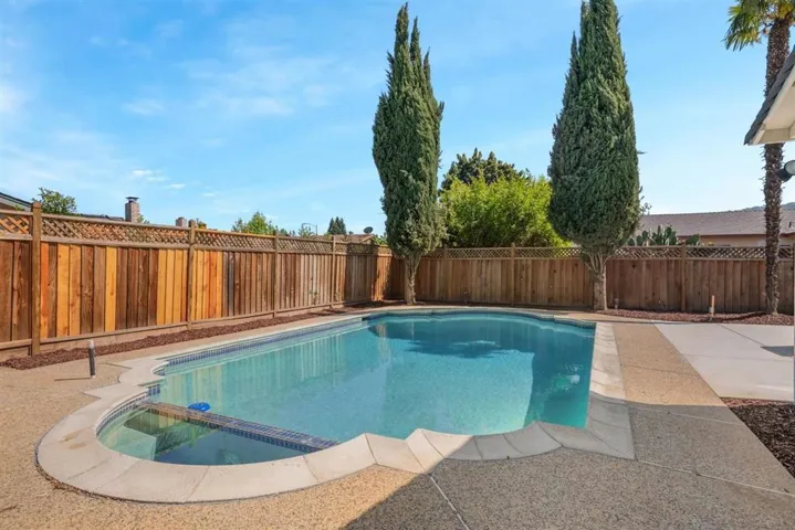 7660 Santa Paula Drive, Gilroy, California 95020