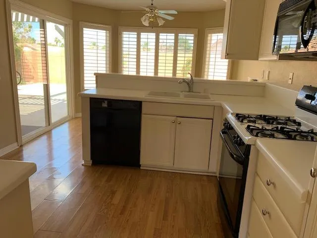 pic - kitchen 1
