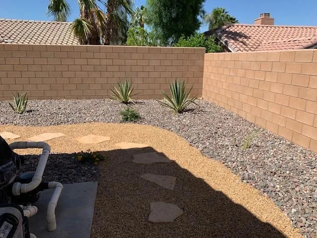 pic side yard 2