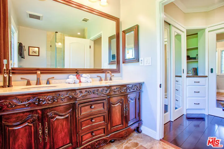 4324 Torreon Drive, Woodland Hills, California 91364