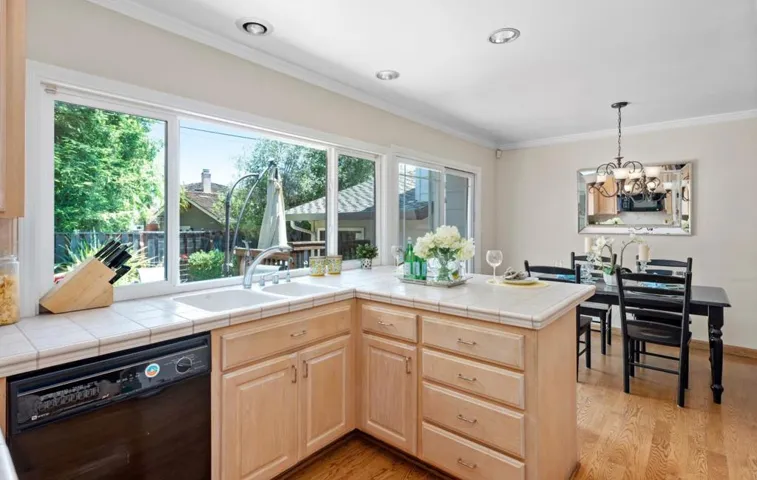 1912 Crestmont Drive, San Jose, California 95124