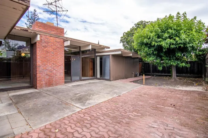 4052 Scripps Avenue, Palo Alto, California 94306