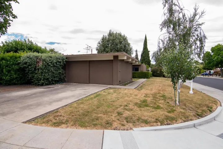 4052 Scripps Avenue, Palo Alto, California 94306