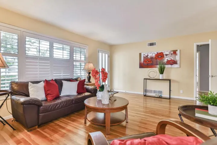 2261 Lindaire Avenue, San Jose, California 95128