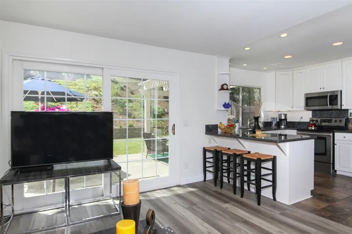 2737 Victoria Ave, Carlsbad, California 92010