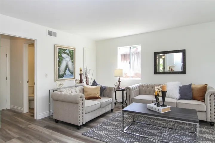 2737 Victoria Ave, Carlsbad, California 92010