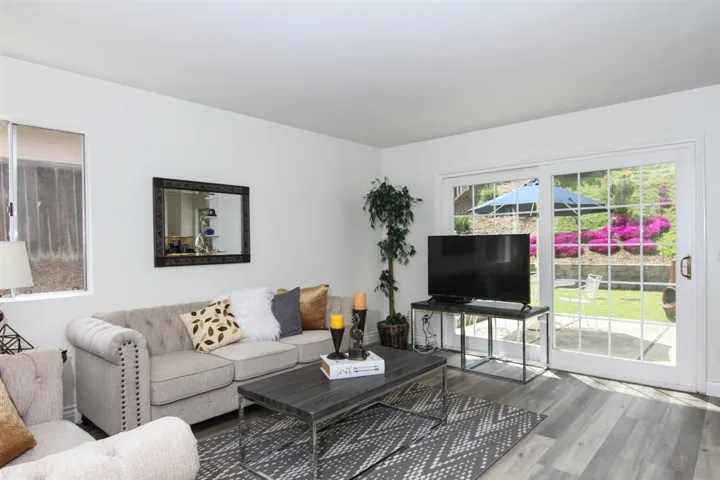 2737 Victoria Ave, Carlsbad, California 92010