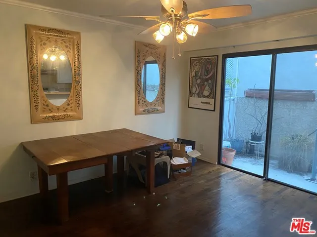 11954 Mayfield Avenue 5, Los Angeles, California 90049