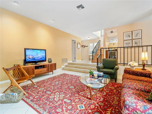 231 S Irena Avenue 2, Redondo Beach, California 90277